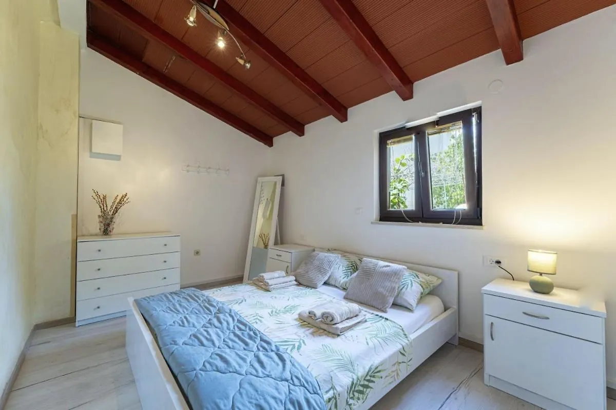 بيت للعطل فيلا Casa Arti In Pula - Haus Fuer 2-4 Personen كرواتيا