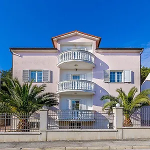 Ferienhaus Ori, Pula