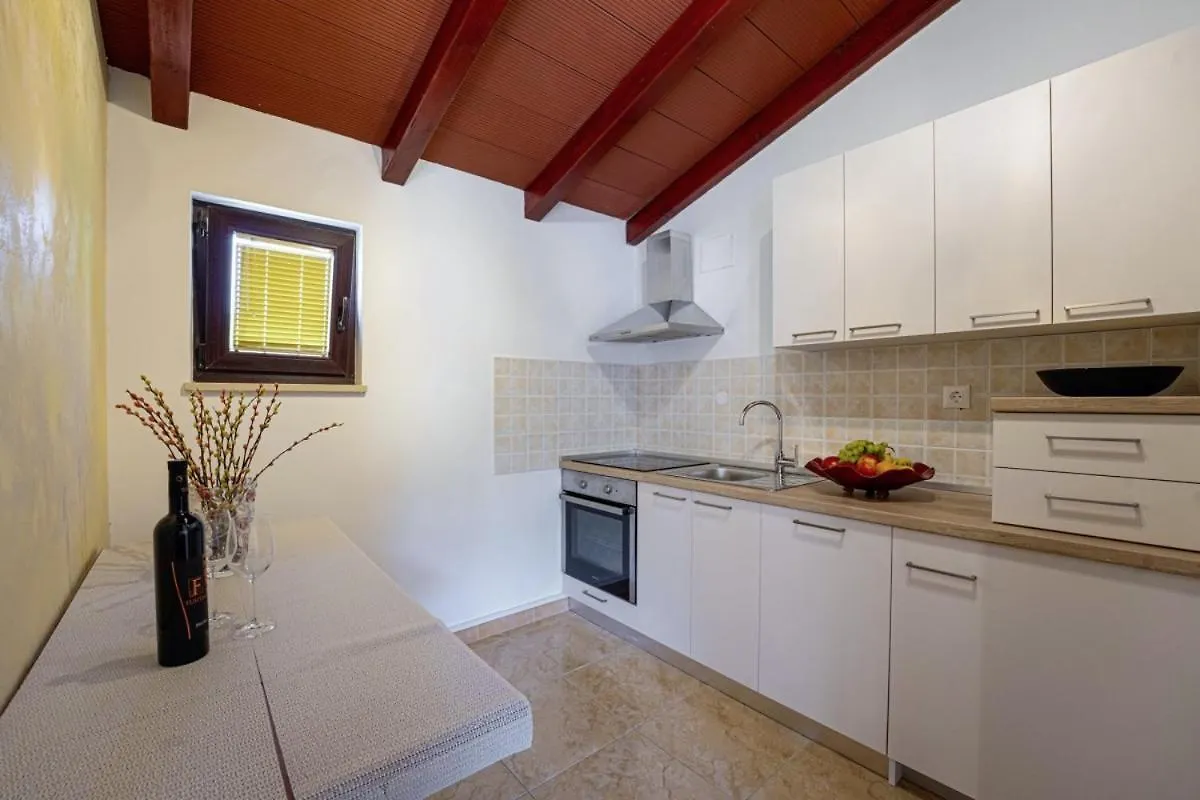 Casa Arti In Pula - Haus Fuer 2-4 Personen Villa