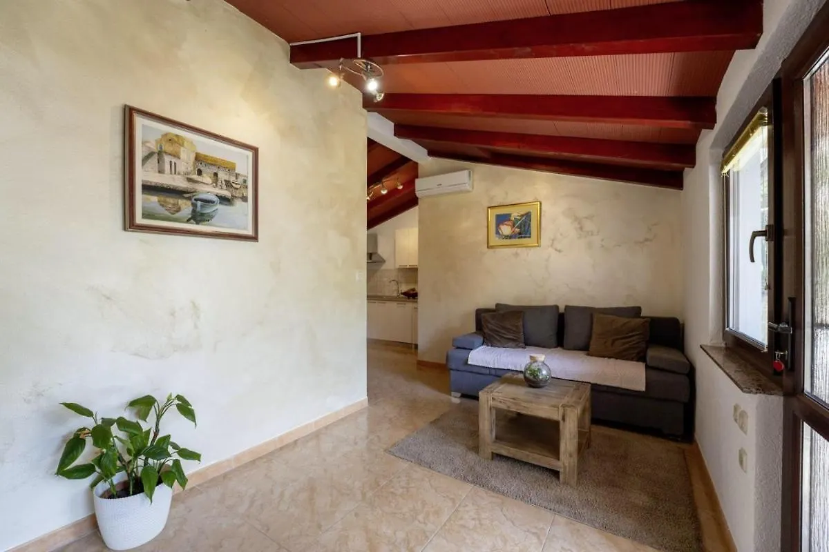 Holiday home Casa Arti In Pula - Haus Fuer 2-4 Personen Villa Croatia