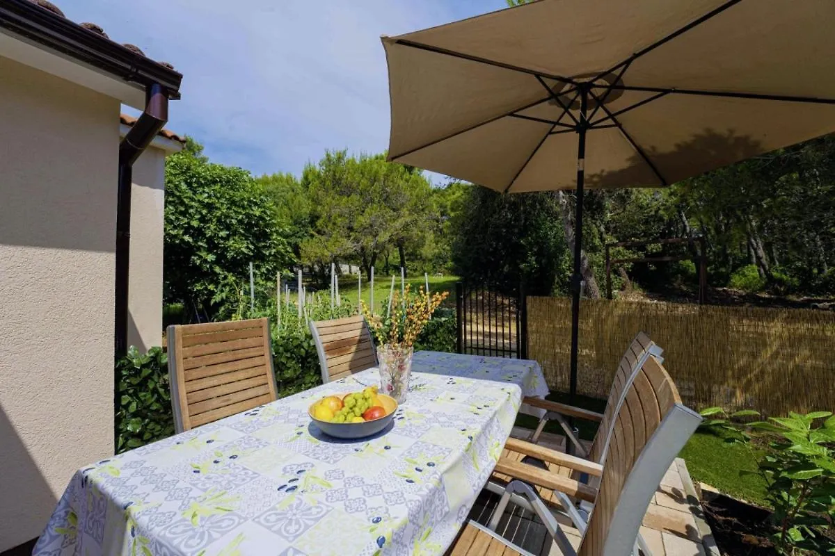 Casa Arti In Pula - Haus Fuer 2-4 Personen Villa 0*,